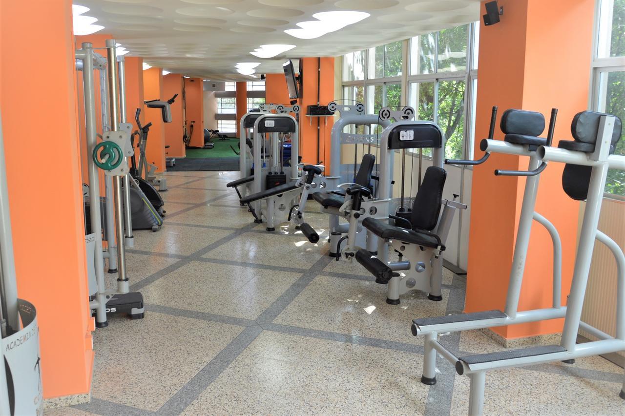 Realminas Hotel E Restaurante โกเวร์นาดอร์ วาลาดาเรส ภายนอก รูปภาพ